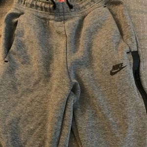 KIDS NIKE SWEATPANTS XS